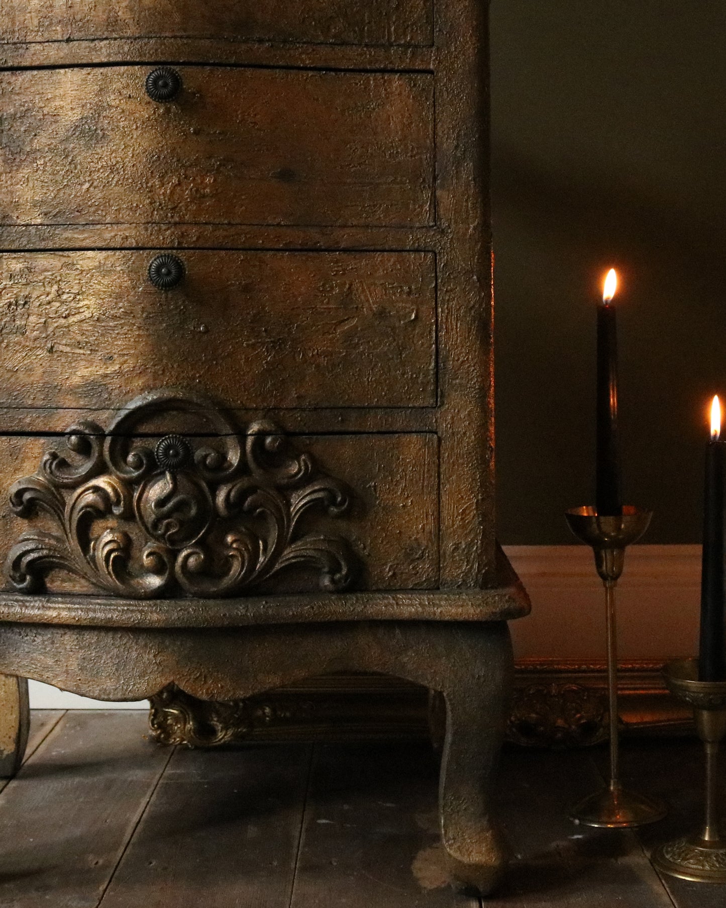 Gardens of Serpentina: Gothic Gold Cabinet