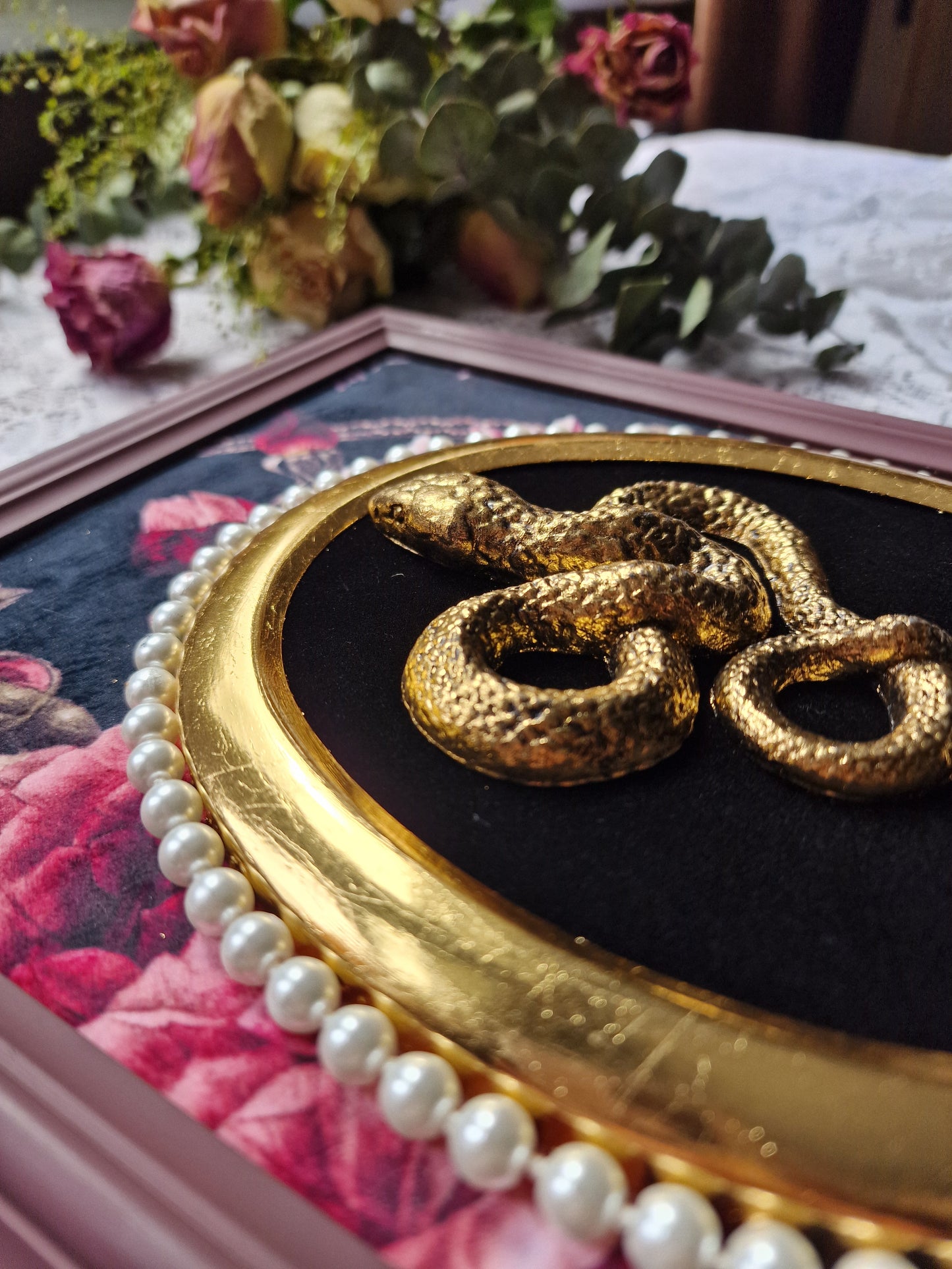 Palais Noir: Frame 11