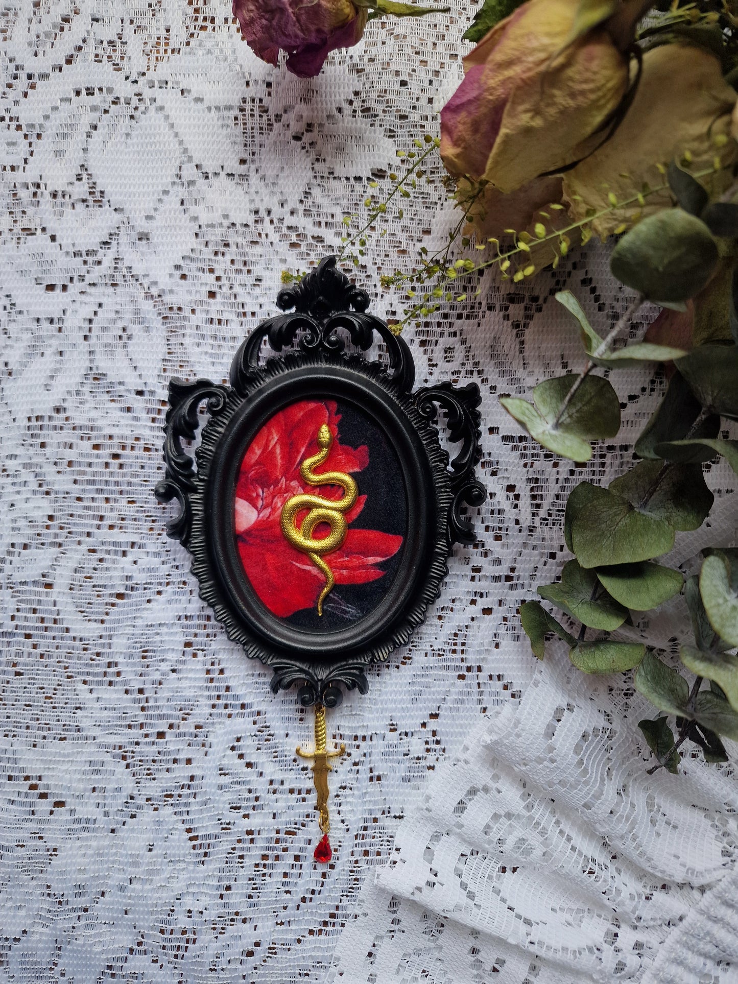 Palais Noir: Frame 7