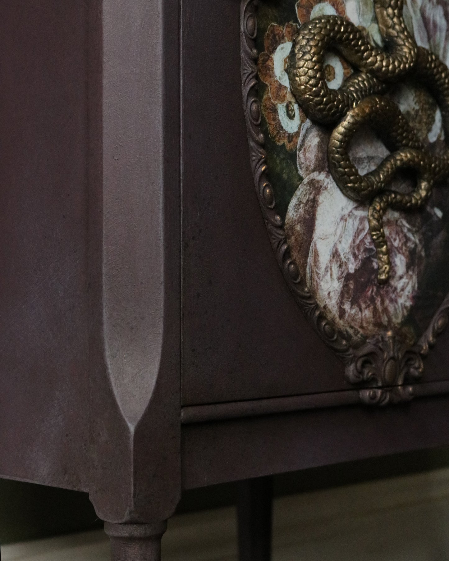 Gardens of Serpentina: Mauve Cabinet